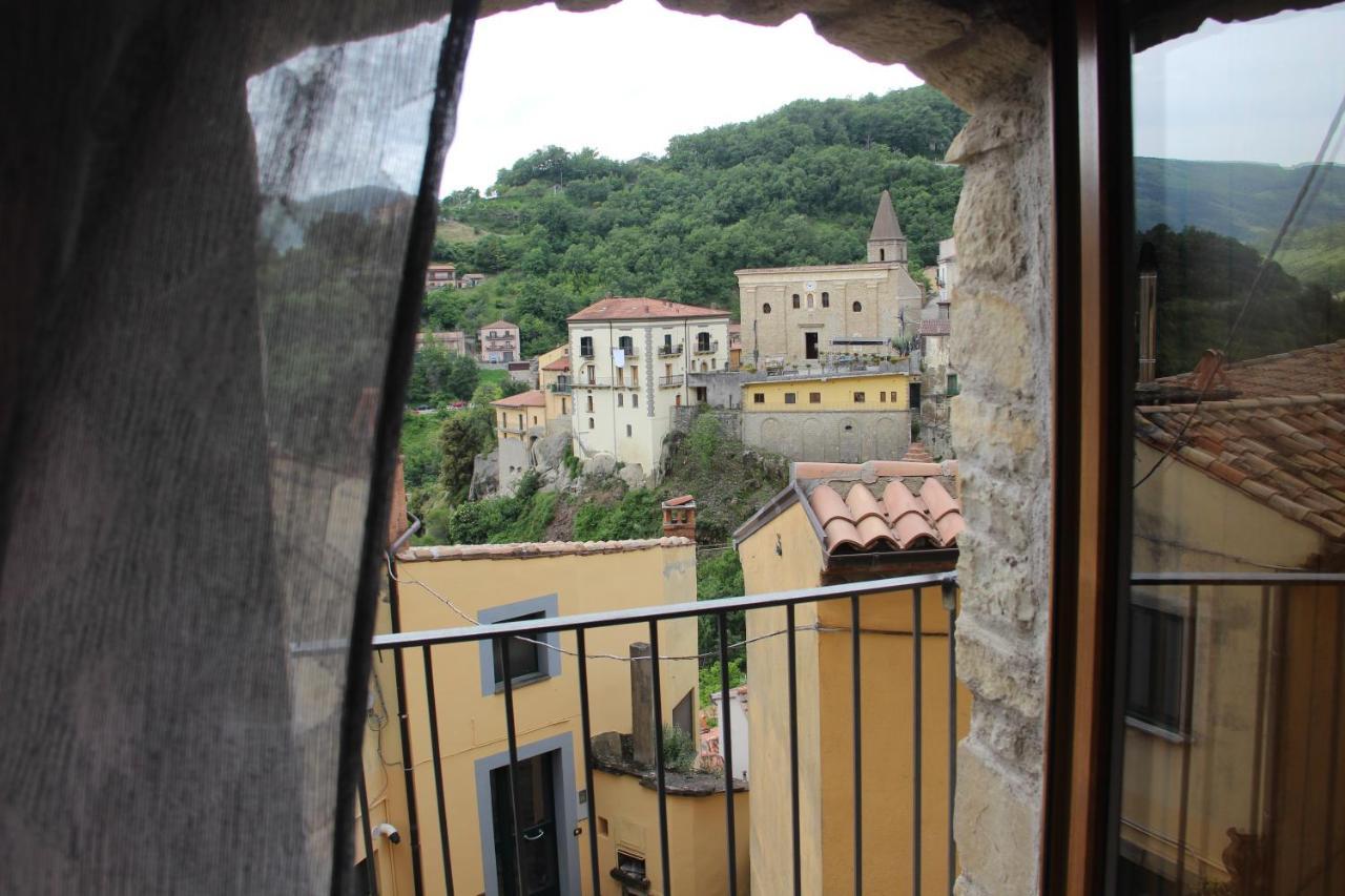 Casa Vacanze Sud E Magia Castelmezzano Exterior foto