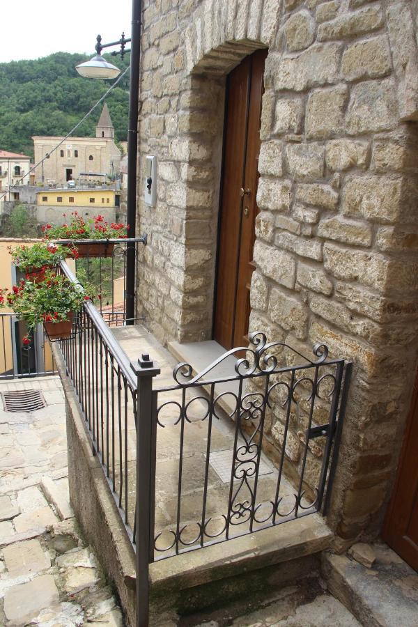 Casa Vacanze Sud E Magia Castelmezzano Exterior foto