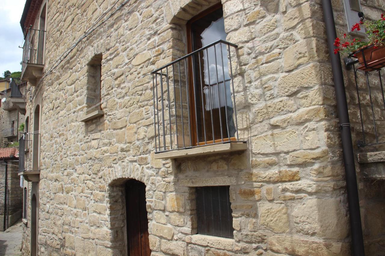 Casa Vacanze Sud E Magia Castelmezzano Exterior foto
