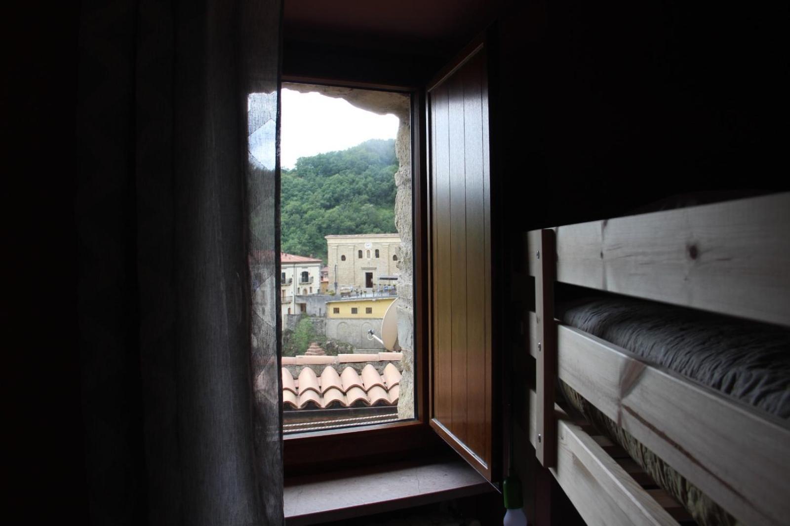 Hotel Casa Vacanze Sud E Magia Castelmezzano Exterior foto